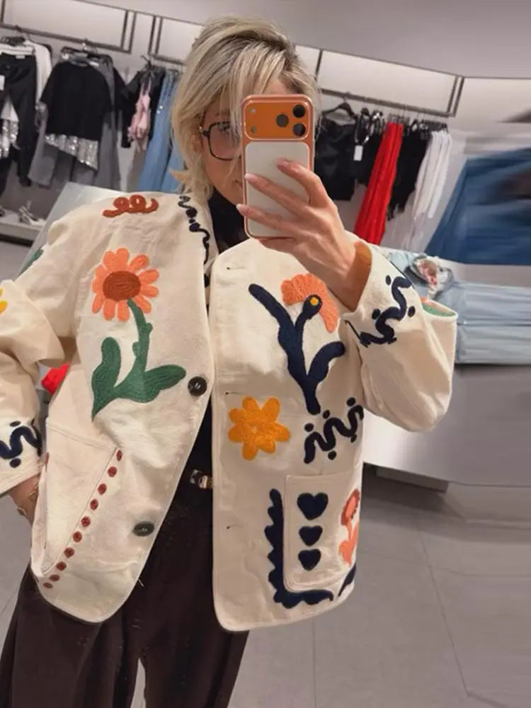 Fashion Women's Embroidery Short Jacket Loose O-neck Long Sleeve Buttons Female Cropped Coat 2026 Autumn Lady Casual Jackets